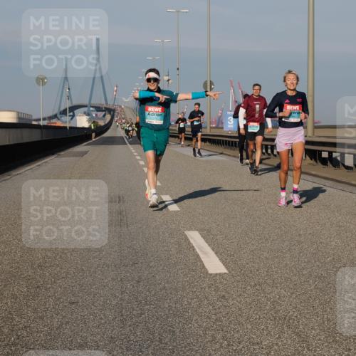03.10.2025 - Köhlbrandbrückenlauf Fabian Wolf http://msf.ph/oto/9027402 03.10.2025 09:43:10 Position 3 1275 meine-sportfotos.de