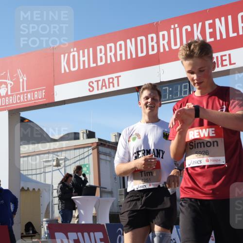 03.10.2025 - Köhlbrandbrückenlauf Luisa Fischer http://msf.ph/oto/9027414 03.10.2025 12:57:17 Ziel 4080, 4150, 4186, 4251, 5699, 5898, 5926, 6015, 6629, 6819 meine-sportfotos.de