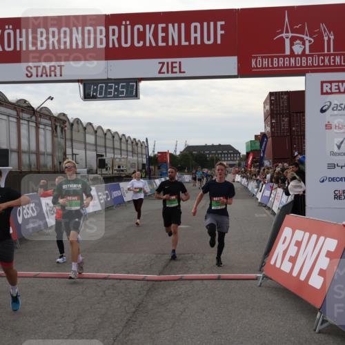03.10.2025 - Köhlbrandbrückenlauf Julia Fischer http://msf.ph/oto/9027481 03.10.2025 16:03:57 Ziel 7257, 7409, 7811, 7862, 8980, 8981, 9405, 9473, 9672, 9730, 9744, 9746 meine-sportfotos.de