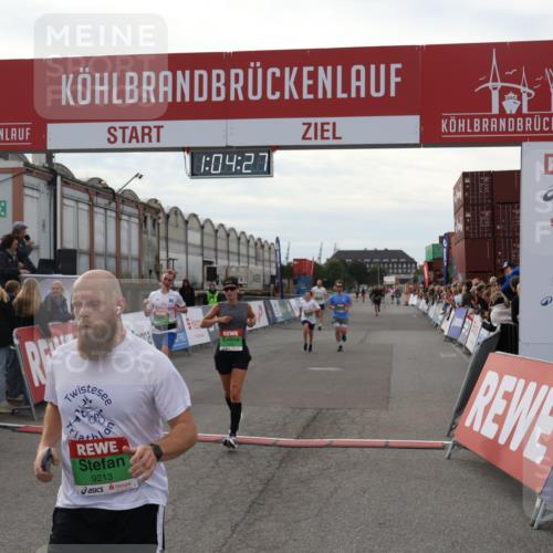 03.10.2025 - Köhlbrandbrückenlauf Julia Fischer http://msf.ph/oto/9027598 03.10.2025 16:04:27 Ziel 7245, 7308, 7338, 7611, 8818, 8825, 9010, 9213 meine-sportfotos.de