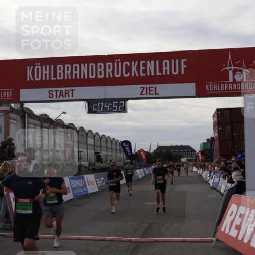 03.10.2025 - Köhlbrandbrückenlauf Julia Fischer http://msf.ph/oto/9027757 03.10.2025 16:04:52 Ziel 7006, 7132, 7147, 7192, 7222, 7248, 7425, 7513, 7526, 7568, 8254, 9176, 9696 meine-sportfotos.de