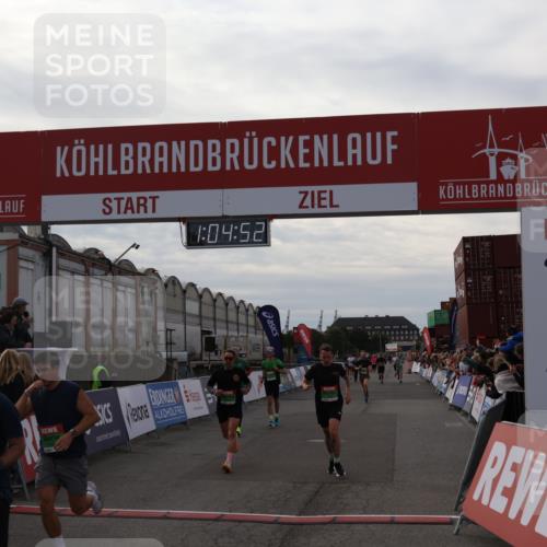 03.10.2025 - Köhlbrandbrückenlauf Julia Fischer http://msf.ph/oto/9027761 03.10.2025 16:04:52 Ziel 7006, 7132, 7147, 7192, 7222, 7248, 7425, 7513, 7526, 7568, 8254, 9176, 9696 meine-sportfotos.de