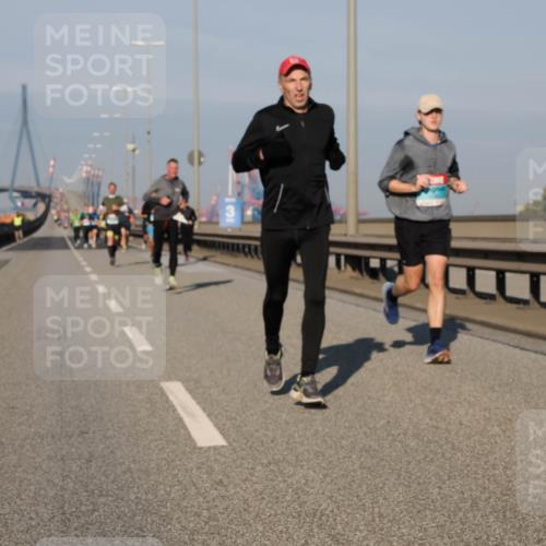 03.10.2025 - Köhlbrandbrückenlauf Fabian Wolf http://msf.ph/oto/9027860 03.10.2025 09:43:25 Position 3  meine-sportfotos.de
