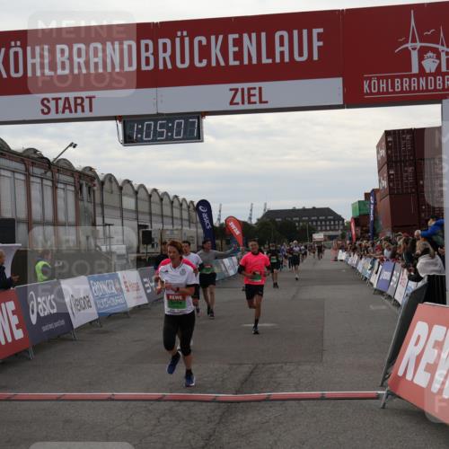03.10.2025 - Köhlbrandbrückenlauf Julia Fischer http://msf.ph/oto/9027898 03.10.2025 16:05:07 Ziel 7168, 7221, 7222, 7239, 7270, 7428, 7448, 7772, 8779, 8995, 9114, 9191, 9584 meine-sportfotos.de