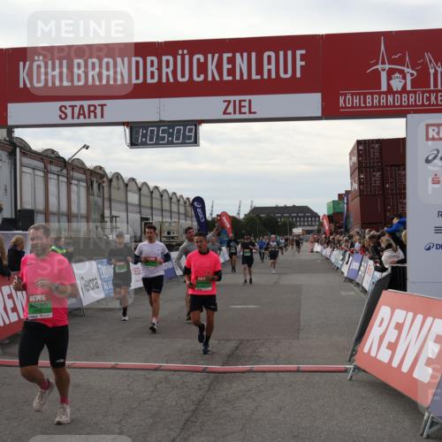 03.10.2025 - Köhlbrandbrückenlauf Julia Fischer http://msf.ph/oto/9027921 03.10.2025 16:05:09 Ziel 7168, 7201, 7221, 7239, 7270, 7428, 7448, 7772, 8779, 8995, 9114, 9191, 9584 meine-sportfotos.de