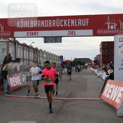 03.10.2025 - Köhlbrandbrückenlauf Julia Fischer http://msf.ph/oto/9027939 03.10.2025 16:05:10 Ziel 7168, 7201, 7221, 7239, 7270, 7428, 7448, 7772, 8779, 8995, 9114, 9191, 9584, 9690 meine-sportfotos.de