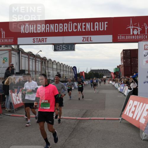 03.10.2025 - Köhlbrandbrückenlauf Julia Fischer http://msf.ph/oto/9027947 03.10.2025 16:05:11 Ziel 7168, 7201, 7221, 7239, 7270, 7428, 7448, 7772, 8779, 8995, 9114, 9191, 9690 meine-sportfotos.de