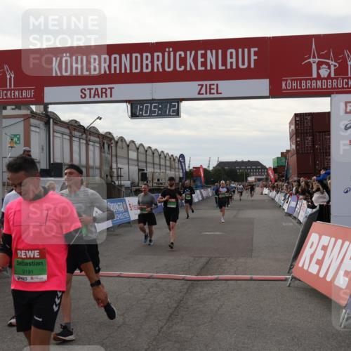 03.10.2025 - Köhlbrandbrückenlauf Julia Fischer http://msf.ph/oto/9027960 03.10.2025 16:05:12 Ziel 7168, 7201, 7207, 7221, 7239, 7270, 7428, 7448, 7772, 8779, 8995, 9114, 9191, 9690 meine-sportfotos.de