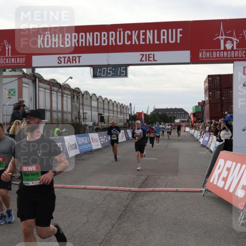 03.10.2025 - Köhlbrandbrückenlauf Julia Fischer http://msf.ph/oto/9027989 03.10.2025 16:05:15 Ziel 7201, 7207, 7221, 7239, 7403, 7422, 7448, 7772, 8779, 8995, 9114, 9191, 9421, 9422, 9592, 9690 meine-sportfotos.de