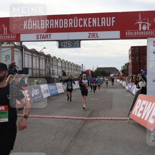 03.10.2025 - Köhlbrandbrückenlauf Julia Fischer http://msf.ph/oto/9027992 03.10.2025 16:05:15 Ziel 7201, 7207, 7221, 7239, 7403, 7422, 7448, 7772, 8779, 8995, 9114, 9191, 9421, 9422, 9592, 9690 meine-sportfotos.de