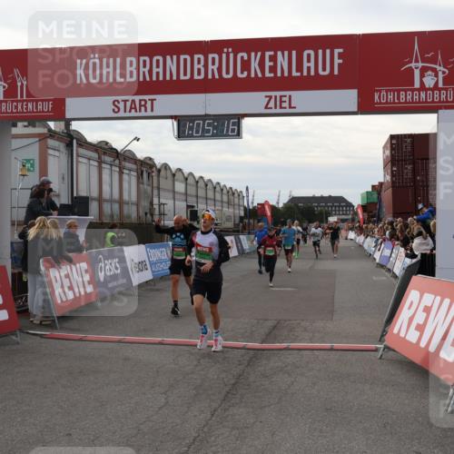 03.10.2025 - Köhlbrandbrückenlauf Julia Fischer http://msf.ph/oto/9028003 03.10.2025 16:05:16 Ziel 7201, 7207, 7221, 7239, 7403, 7422, 7448, 7772, 8779, 8995, 9114, 9191, 9421, 9422, 9592, 9690 meine-sportfotos.de