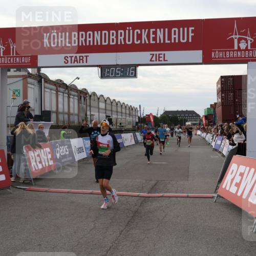 03.10.2025 - Köhlbrandbrückenlauf Julia Fischer http://msf.ph/oto/9028006 03.10.2025 16:05:16 Ziel 7201, 7207, 7221, 7239, 7403, 7422, 7448, 7772, 8779, 8995, 9114, 9191, 9421, 9422, 9592, 9690 meine-sportfotos.de