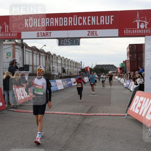 03.10.2025 - Köhlbrandbrückenlauf Julia Fischer http://msf.ph/oto/9028020 03.10.2025 16:05:17 Ziel 7201, 7207, 7221, 7239, 7403, 7422, 7448, 7772, 8779, 8995, 9114, 9191, 9421, 9422, 9592, 9627, 9690 meine-sportfotos.de