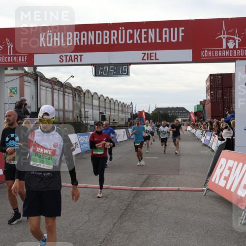 03.10.2025 - Köhlbrandbrückenlauf Julia Fischer http://msf.ph/oto/9028035 03.10.2025 16:05:19 Ziel 7201, 7207, 7221, 7239, 7403, 7422, 7473, 7643, 8779, 8995, 9114, 9191, 9421, 9422, 9592, 9627, 9690 meine-sportfotos.de