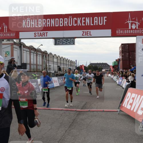 03.10.2025 - Köhlbrandbrückenlauf Julia Fischer http://msf.ph/oto/9028047 03.10.2025 16:05:20 Ziel 7201, 7207, 7221, 7239, 7403, 7422, 7473, 7643, 8779, 8995, 9114, 9421, 9422, 9592, 9627, 9690 meine-sportfotos.de