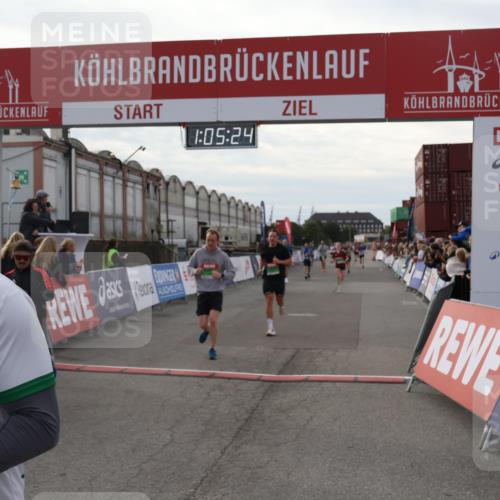 03.10.2025 - Köhlbrandbrückenlauf Julia Fischer http://msf.ph/oto/9028099 03.10.2025 16:05:24 Ziel 7201, 7207, 7403, 7422, 7473, 7643, 8099, 9127, 9421, 9422, 9475, 9592, 9627, 9690 meine-sportfotos.de