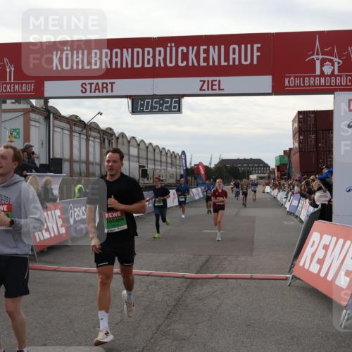 03.10.2025 - Köhlbrandbrückenlauf Julia Fischer http://msf.ph/oto/9028125 03.10.2025 16:05:26 Ziel 7207, 7241, 7403, 7422, 7473, 7643, 8099, 9127, 9421, 9422, 9475, 9499, 9592, 9627, 9690 meine-sportfotos.de