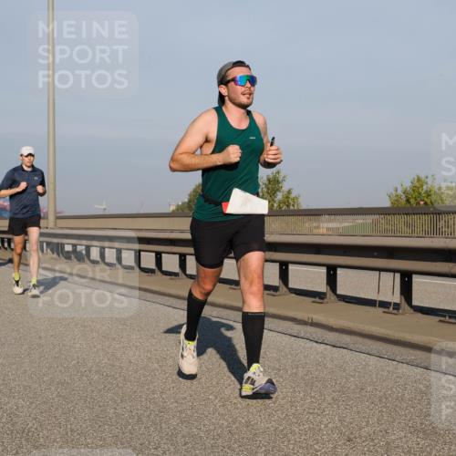 03.10.2025 - Köhlbrandbrückenlauf Fabian Wolf http://msf.ph/oto/9028164 03.10.2025 09:43:37 Position 3  meine-sportfotos.de