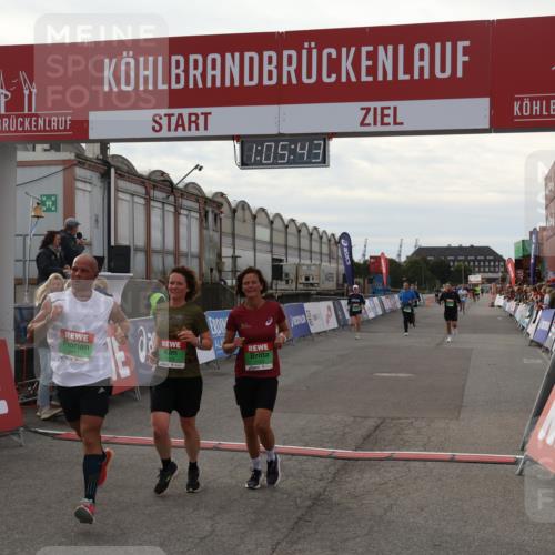 03.10.2025 - Köhlbrandbrückenlauf Julia Fischer http://msf.ph/oto/9028225 03.10.2025 16:05:43 Ziel 7031, 7151, 7213, 7394, 7546, 7547, 8199, 8966, 9299, 9317, 9566, 9669 meine-sportfotos.de