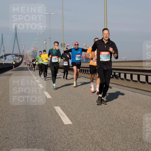 03.10.2025 - Köhlbrandbrückenlauf Fabian Wolf http://msf.ph/oto/9028244 03.10.2025 09:43:40 Position 3 611, 1261 meine-sportfotos.de
