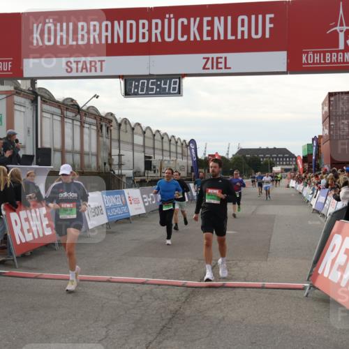 03.10.2025 - Köhlbrandbrückenlauf Julia Fischer http://msf.ph/oto/9028255 03.10.2025 16:05:48 Ziel 7031, 7151, 7213, 7394, 7546, 7547, 7646, 8924, 8966, 9317, 9489, 9566 meine-sportfotos.de