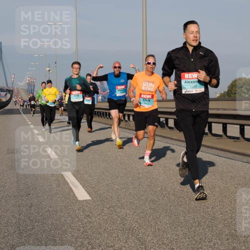 03.10.2025 - Köhlbrandbrückenlauf Fabian Wolf http://msf.ph/oto/9028268 03.10.2025 09:43:41 Position 3 1261, 3043 meine-sportfotos.de