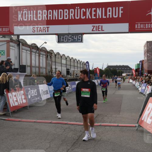 03.10.2025 - Köhlbrandbrückenlauf Julia Fischer http://msf.ph/oto/9028272 03.10.2025 16:05:49 Ziel 7031, 7151, 7213, 7394, 7547, 7646, 8924, 8966, 9317, 9489, 9566 meine-sportfotos.de