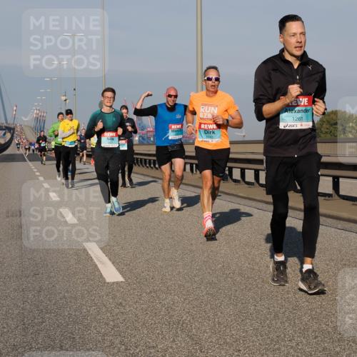 03.10.2025 - Köhlbrandbrückenlauf Fabian Wolf http://msf.ph/oto/9028273 03.10.2025 09:43:41 Position 3 1261, 3043, 1027 meine-sportfotos.de