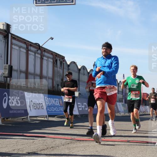 03.10.2025 - Köhlbrandbrückenlauf Luisa Fischer http://msf.ph/oto/9028334 03.10.2025 12:59:18 Ziel 4108, 4164, 4226, 4371, 4441, 4940, 5967, 6036, 6154, 6390, 6391, 6478, 6484, 6493, 6609 meine-sportfotos.de