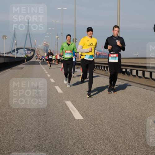 03.10.2025 - Köhlbrandbrückenlauf Fabian Wolf http://msf.ph/oto/9028368 03.10.2025 09:43:44 Position 3 3136 meine-sportfotos.de