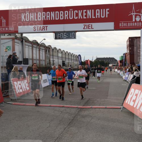 03.10.2025 - Köhlbrandbrückenlauf Julia Fischer http://msf.ph/oto/9028397 03.10.2025 16:06:10 Ziel 7296, 7343, 7610, 8539, 8813, 8886, 9100, 9378, 9451, 9468, 9596, 9626, 9633 meine-sportfotos.de