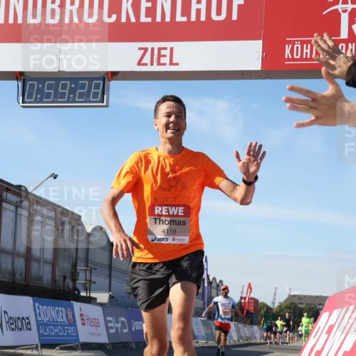 03.10.2025 - Köhlbrandbrückenlauf Luisa Fischer http://msf.ph/oto/9028423 03.10.2025 12:59:27 Ziel 4108, 4119, 4371, 4441, 4940, 6060, 6154, 6325, 6484, 6609 meine-sportfotos.de