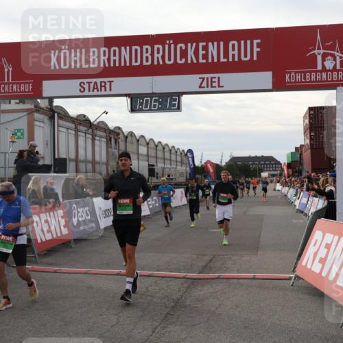 03.10.2025 - Köhlbrandbrückenlauf Julia Fischer http://msf.ph/oto/9028438 03.10.2025 16:06:13 Ziel 7296, 7343, 7610, 8064, 8539, 8813, 8886, 9100, 9378, 9451, 9468, 9483, 9596, 9626, 9633 meine-sportfotos.de
