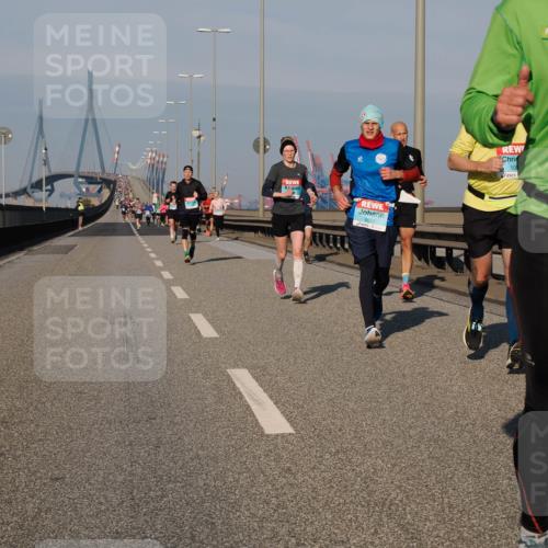 03.10.2025 - Köhlbrandbrückenlauf Fabian Wolf http://msf.ph/oto/9028439 03.10.2025 09:43:47 Position 3 2955, 10, 1010 meine-sportfotos.de