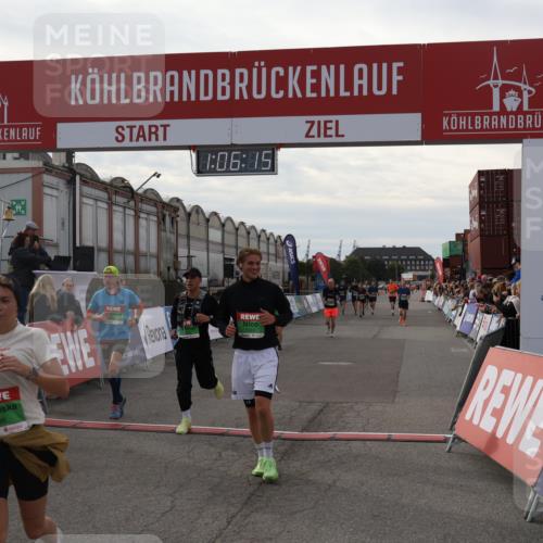 03.10.2025 - Köhlbrandbrückenlauf Julia Fischer http://msf.ph/oto/9028465 03.10.2025 16:06:15 Ziel 7296, 7343, 7601, 7610, 8064, 8539, 8813, 8886, 9100, 9378, 9451, 9468, 9483, 9596, 9626, 9633 meine-sportfotos.de