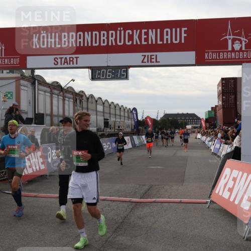 03.10.2025 - Köhlbrandbrückenlauf Julia Fischer http://msf.ph/oto/9028475 03.10.2025 16:06:16 Ziel 7296, 7343, 7601, 7610, 8064, 8539, 8813, 8886, 9100, 9378, 9451, 9483, 9596, 9626, 9633 meine-sportfotos.de
