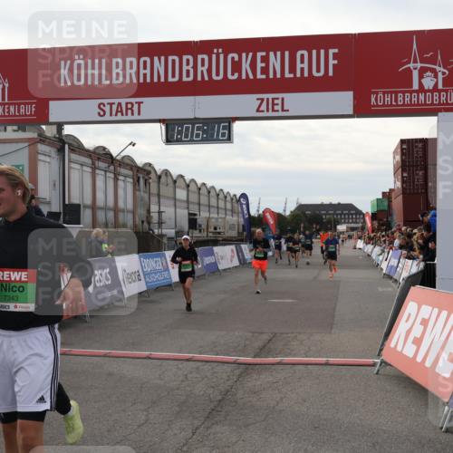 03.10.2025 - Köhlbrandbrückenlauf Julia Fischer http://msf.ph/oto/9028488 03.10.2025 16:06:17 Ziel 7296, 7343, 7601, 8064, 8539, 8802, 8813, 8886, 8991, 9100, 9378, 9451, 9483, 9596, 9626, 9633 meine-sportfotos.de