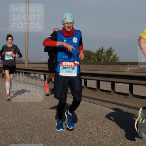 03.10.2025 - Köhlbrandbrückenlauf Fabian Wolf http://msf.ph/oto/9028494 03.10.2025 09:43:49 Position 3 2955 meine-sportfotos.de