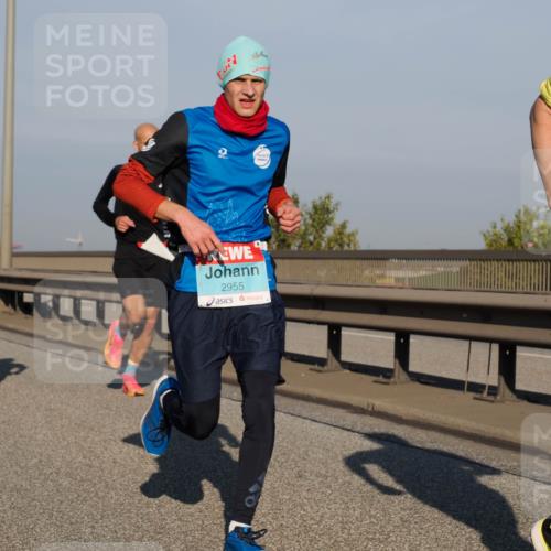 03.10.2025 - Köhlbrandbrückenlauf Fabian Wolf http://msf.ph/oto/9028500 03.10.2025 09:43:49 Position 3 2955 meine-sportfotos.de