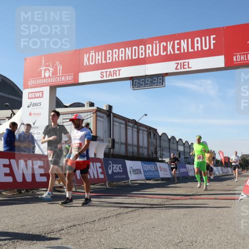 03.10.2025 - Köhlbrandbrückenlauf Luisa Fischer http://msf.ph/oto/9028524 03.10.2025 12:59:37 Ziel 4111, 4119, 4215, 4270, 4475, 6060, 6325, 6364, 6616, 6654, 6666, 6754 meine-sportfotos.de