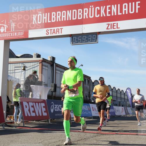 03.10.2025 - Köhlbrandbrückenlauf Luisa Fischer http://msf.ph/oto/9028546 03.10.2025 12:59:38 Ziel 4111, 4215, 4270, 4475, 6060, 6325, 6364, 6616, 6654, 6666, 6754 meine-sportfotos.de