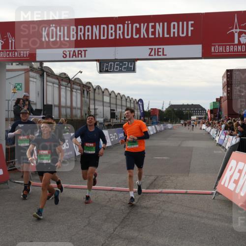 03.10.2025 - Köhlbrandbrückenlauf Julia Fischer http://msf.ph/oto/9028547 03.10.2025 16:06:24 Ziel 7343, 7576, 7601, 8064, 8802, 8803, 8804, 8805, 8991, 9451, 9483, 9572, 9633 meine-sportfotos.de