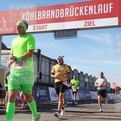 03.10.2025 - Köhlbrandbrückenlauf Luisa Fischer http://msf.ph/oto/9028553 03.10.2025 12:59:39 Ziel 4111, 4215, 4270, 4475, 6060, 6325, 6364, 6616, 6654, 6666, 6754 meine-sportfotos.de