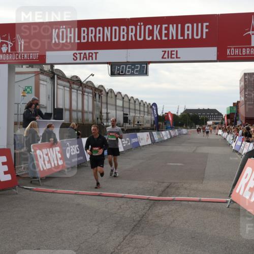 03.10.2025 - Köhlbrandbrückenlauf Julia Fischer http://msf.ph/oto/9028567 03.10.2025 16:06:27 Ziel 7576, 7601, 8064, 8802, 8803, 8804, 8805, 8991, 9483, 9572 meine-sportfotos.de