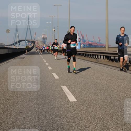 03.10.2025 - Köhlbrandbrückenlauf Fabian Wolf http://msf.ph/oto/9028576 03.10.2025 09:43:51 Position 3  meine-sportfotos.de
