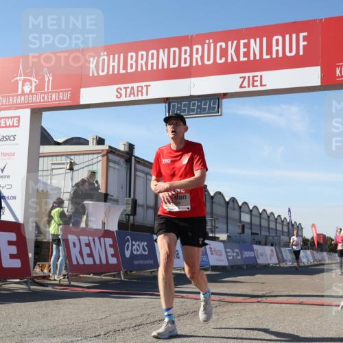 03.10.2025 - Köhlbrandbrückenlauf Luisa Fischer http://msf.ph/oto/9028608 03.10.2025 12:59:43 Ziel 4074, 4111, 4215, 4270, 4475, 6142, 6254, 6325, 6364, 6601, 6616, 6654, 6666, 6754 meine-sportfotos.de