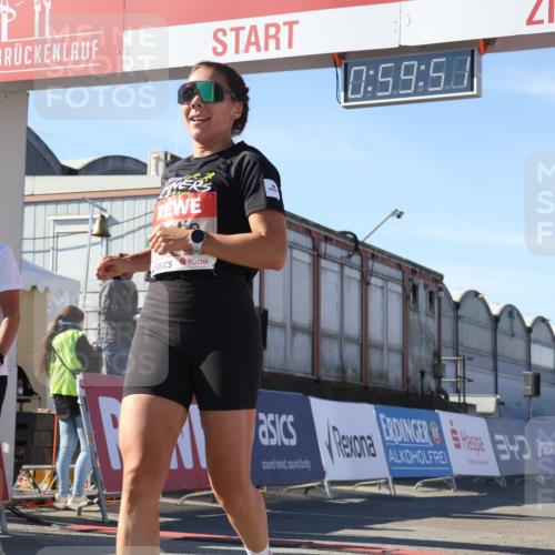 03.10.2025 - Köhlbrandbrückenlauf Luisa Fischer http://msf.ph/oto/9028624 03.10.2025 12:59:50 Ziel 4074, 4111, 4215, 4554, 6142, 6254, 6364, 6601, 6654, 6754 meine-sportfotos.de