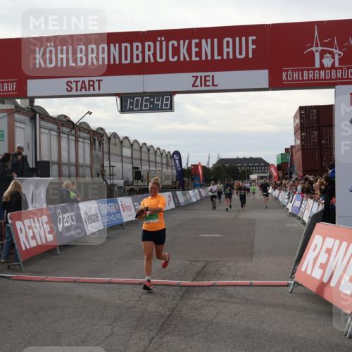 03.10.2025 - Köhlbrandbrückenlauf Julia Fischer http://msf.ph/oto/9028668 03.10.2025 16:06:48 Ziel 7623, 8848, 8860, 8880, 8965, 9128, 9353, 9354 meine-sportfotos.de