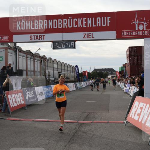 03.10.2025 - Köhlbrandbrückenlauf Julia Fischer http://msf.ph/oto/9028672 03.10.2025 16:06:48 Ziel 7623, 8848, 8860, 8880, 8965, 9128, 9353, 9354 meine-sportfotos.de