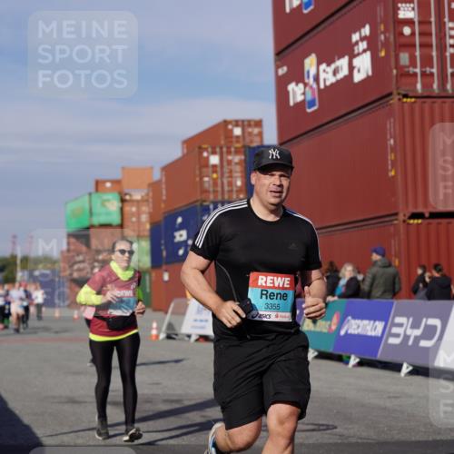 03.10.2025 - Köhlbrandbrückenlauf Michael Burmester http://msf.ph/oto/9028763 03.10.2025 10:33:14 Ziel 2170, 2457, 3355, 3634 meine-sportfotos.de
